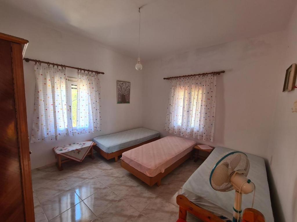 Το Κτήμα Της Ελιάς Του Τάκη Hostal Paralia Demonias Exterior foto