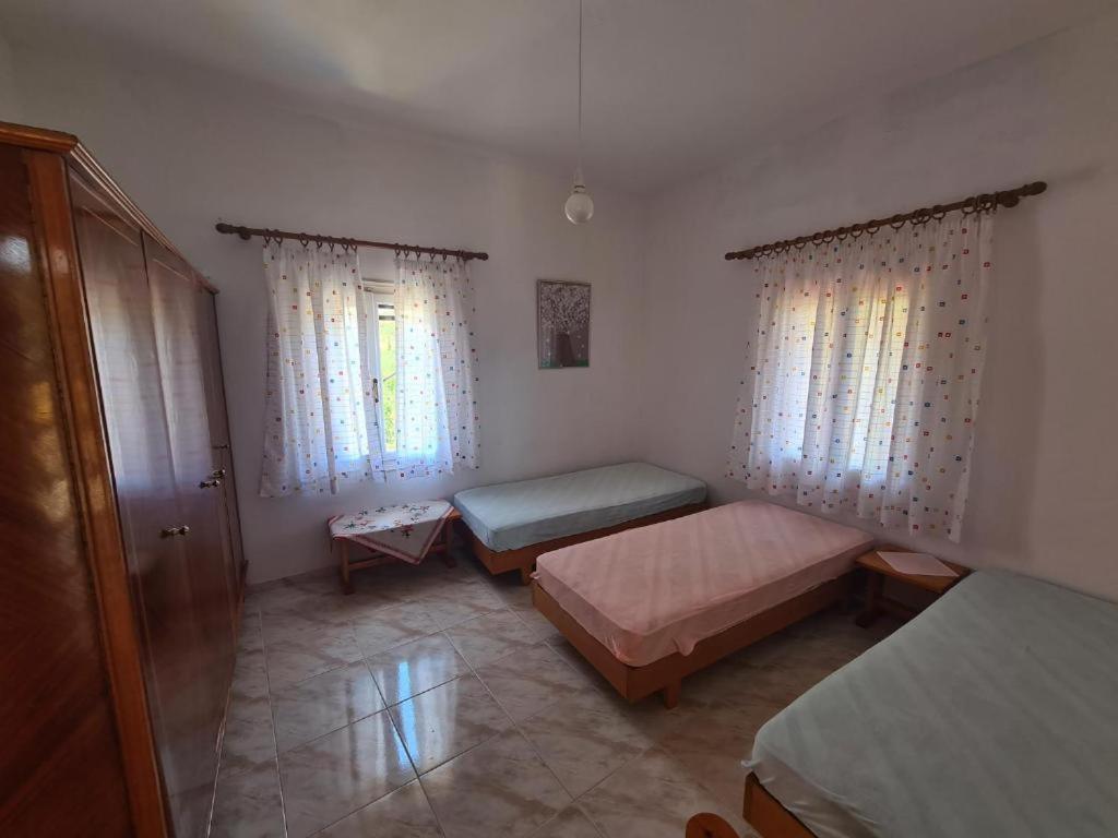 Το Κτήμα Της Ελιάς Του Τάκη Hostal Paralia Demonias Exterior foto